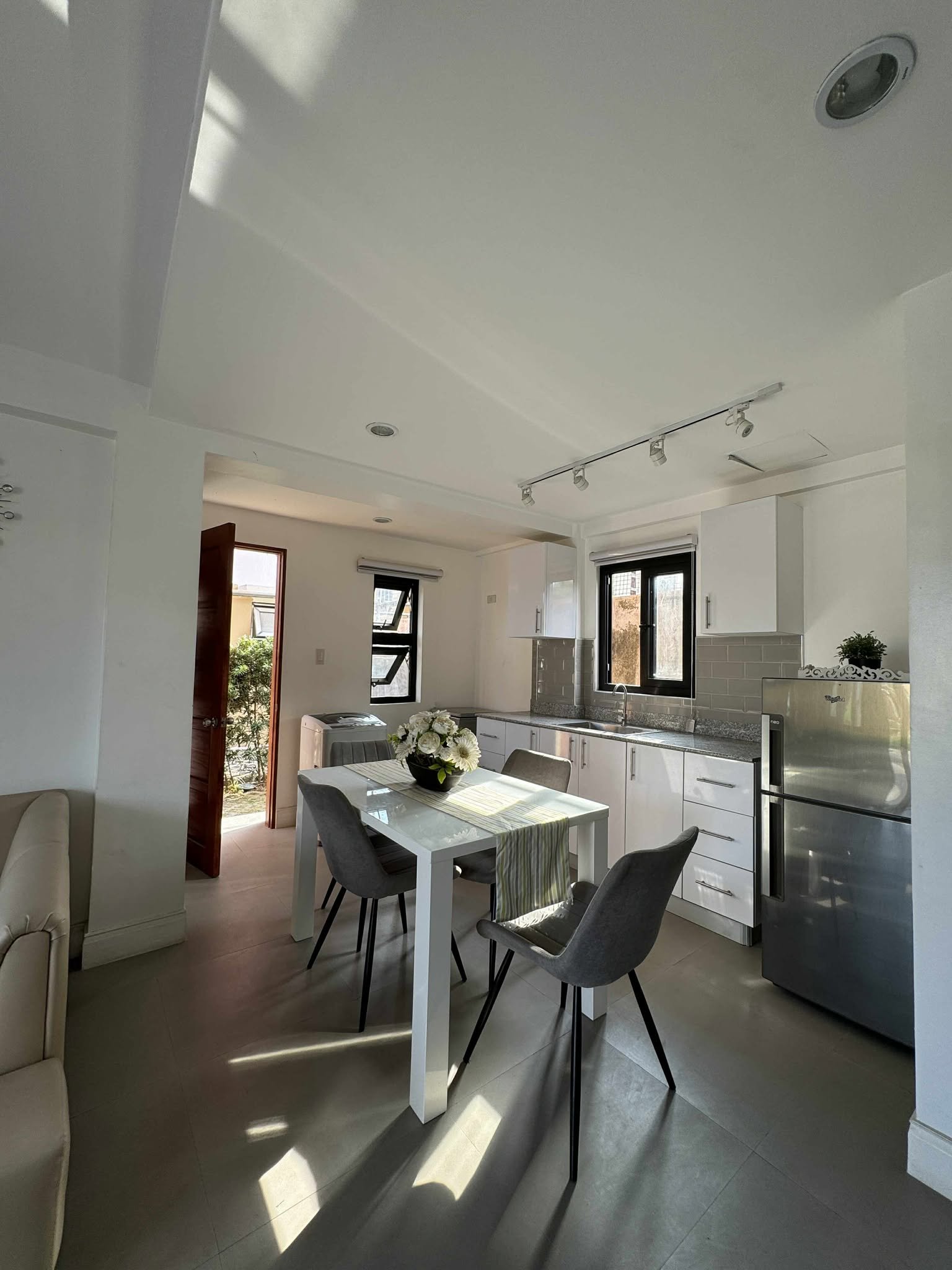 543671845_810585954638638_5084520179895699520_n (1)