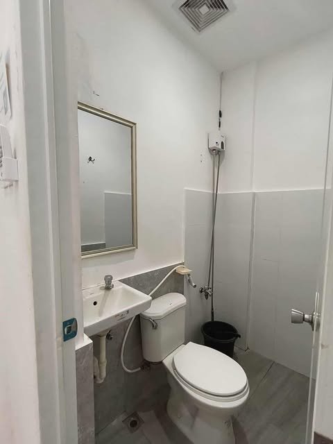 Income-Generating Apartment & Commercial Building for Sale in Mansilingan, Bacolod City