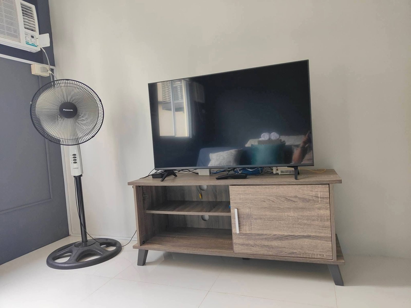 Fully Furnished Studio Unit for Rent at Olvera Residences