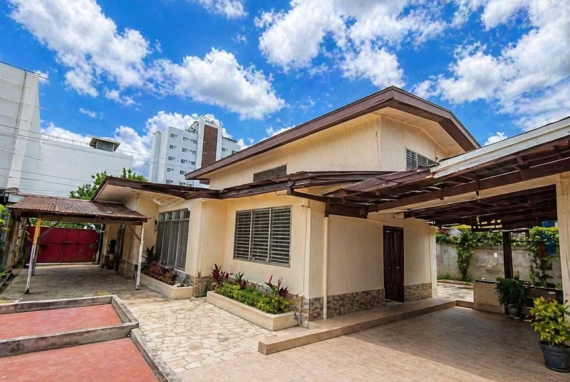 Prime House & Lot for Sale – 20th Street, Lacson, Bacolod City