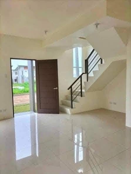 House & Lot For Assume