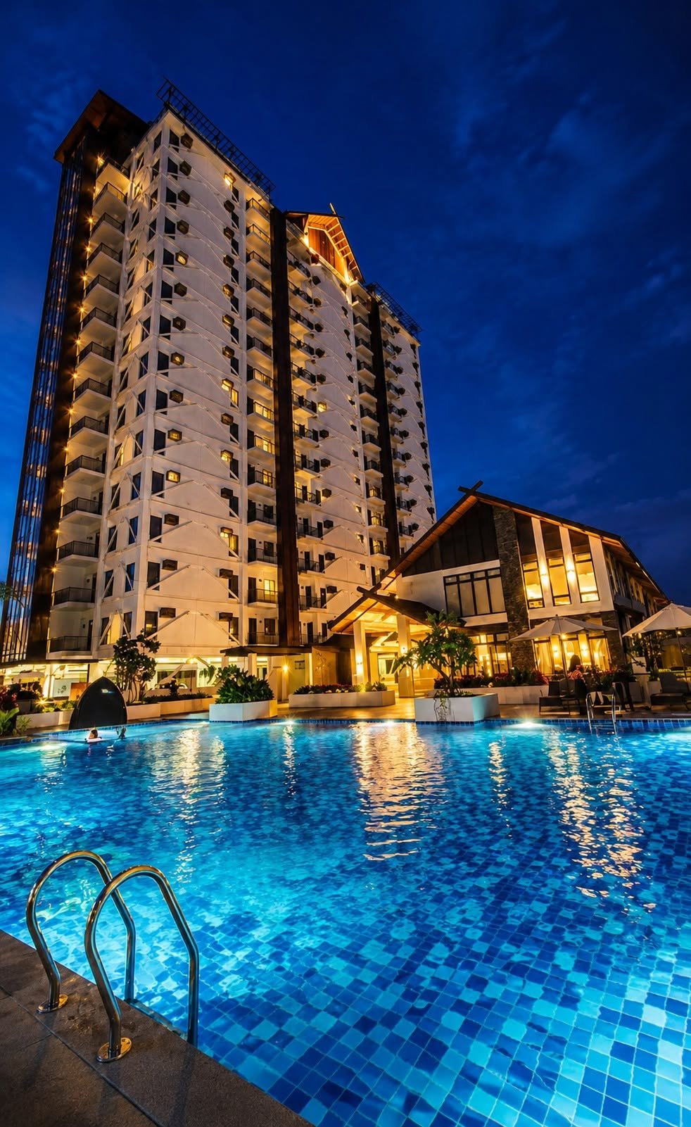 Royal Oceancrest Mactan
